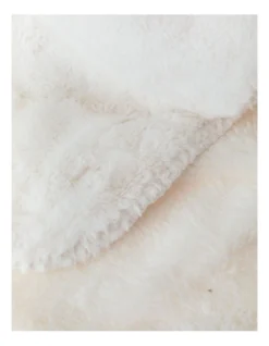 Heritage Reversible Sherpa Blanket In White -Home Décor Sales 749223640 950037040 3 720x928