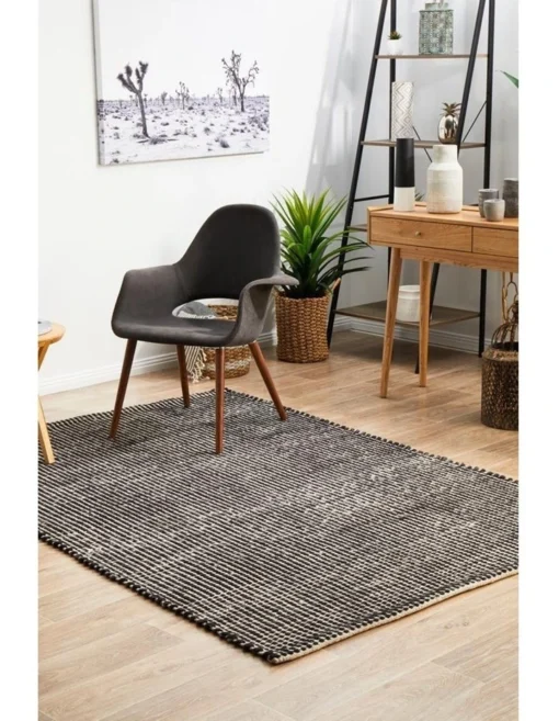 Skandinavian 300 Black Rug -Home Décor Sales