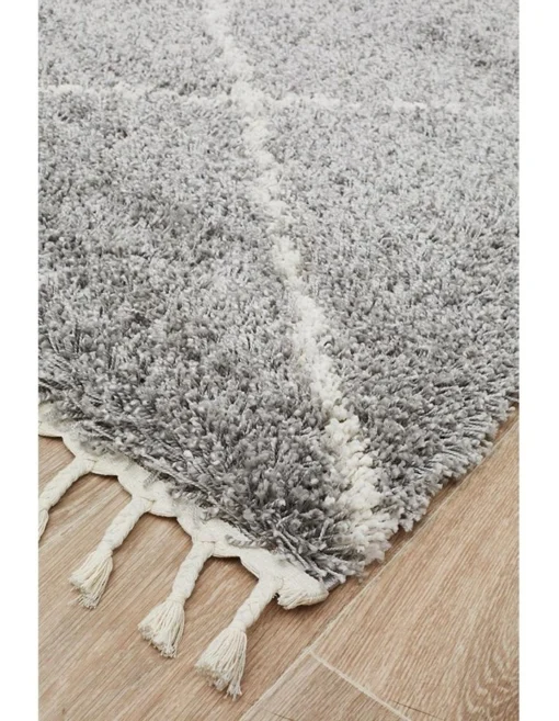 Saffron 22 Silver Rug -Home Décor Sales