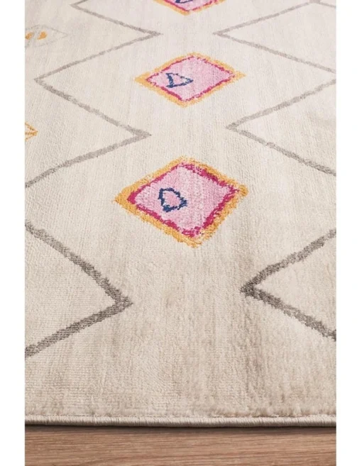 Zanzibar 763 White Rug -Home Décor Sales